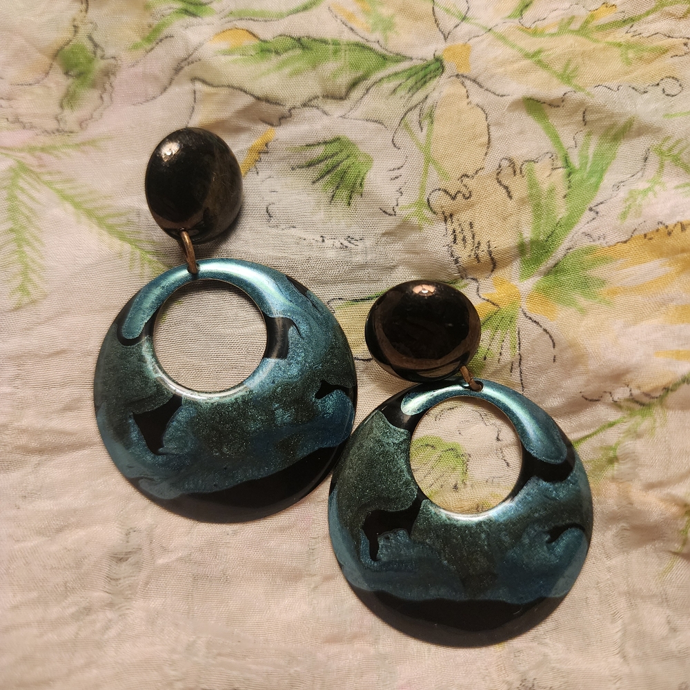 Elegant Blue and Black Dangle Earrings